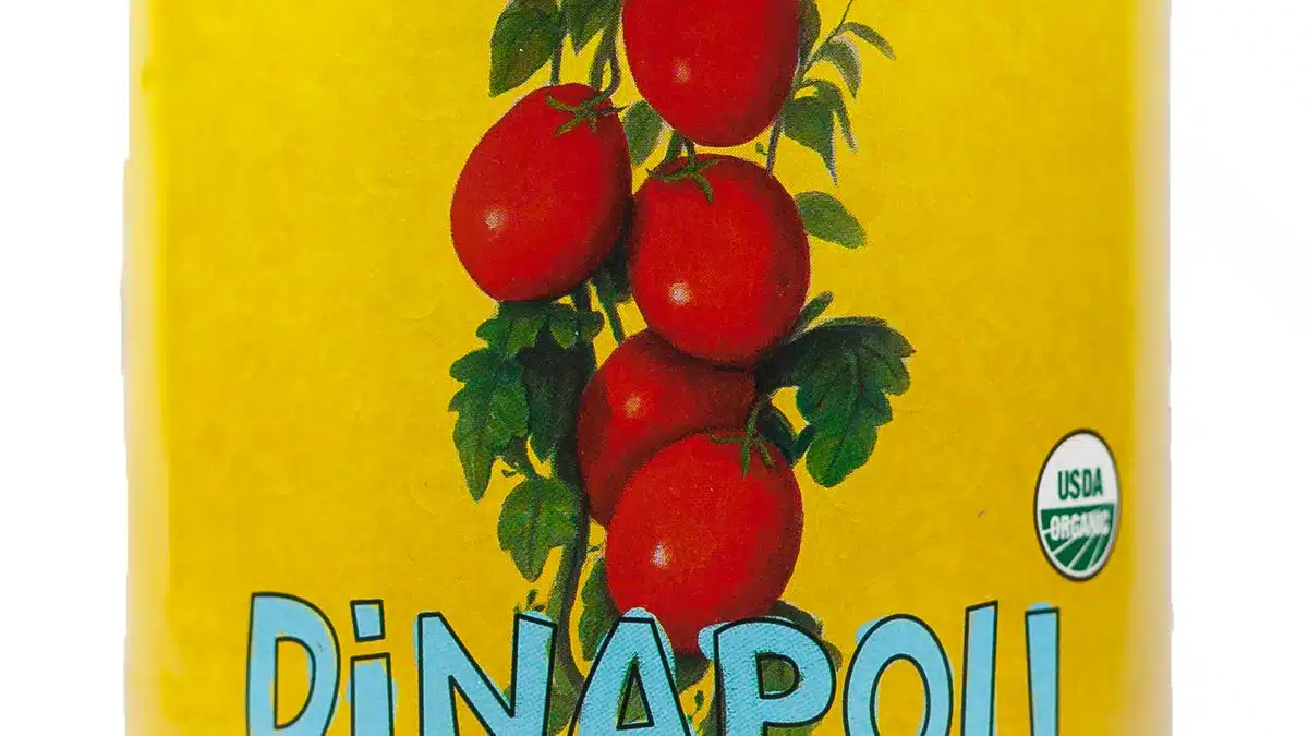 Can of Bianco DiNapoli Organic Whole Peeled Canned Tomatoes in Puree for best canned tomatoes